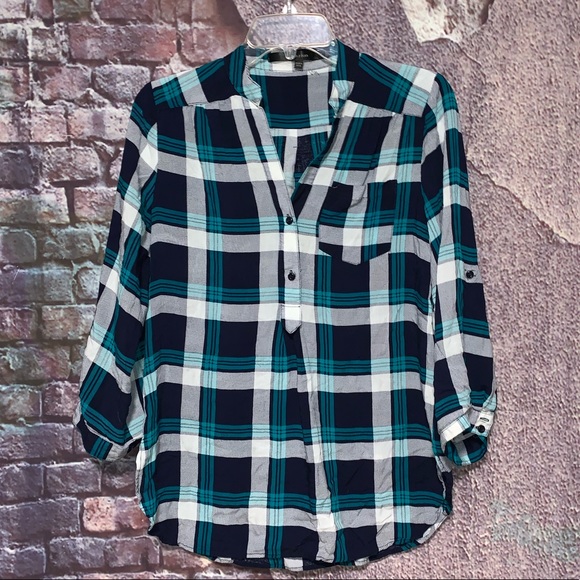 Fun 2 Fun Green Blue Plaid Top Size M - Picture 1 of 6